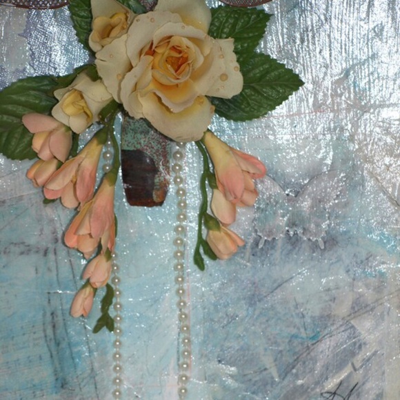 Framed Dragonfly art, mixed media, Vintage Flowers, Pearls, French romantic - Picture 10 of 12